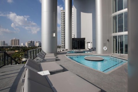 Купить кондоминиум в Санни-Айлс-Бич, Флорида 3 спальни, 385.92м2, № 2053502 - фото 22