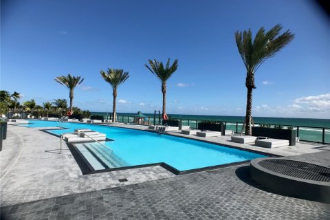 Купить кондоминиум в Санни-Айлс-Бич, Флорида 3 спальни, 385.92м2, № 2053502 - фото 21