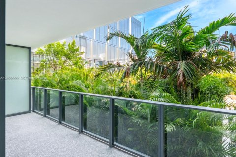 Condo in Bay Harbor Islands, Florida, 1 bedroom № 2241417 - photo 4