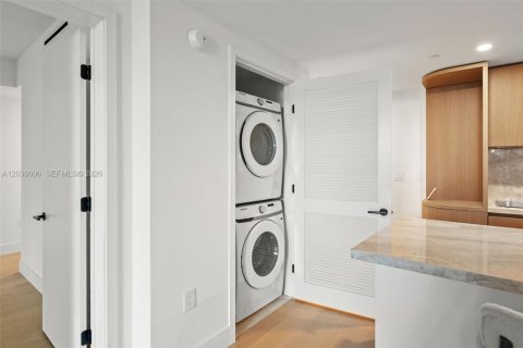Condo in Bay Harbor Islands, Florida, 1 bedroom № 2241417 - photo 26