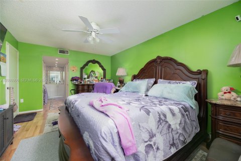 Copropriété à vendre à Tamarac, Floride: 2 chambres, 123.1 m2 № 2065130 - photo 17
