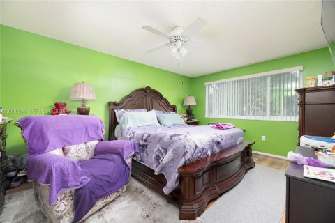Copropriété à vendre à Tamarac, Floride: 2 chambres, 123.1 m2 № 2065130 - photo 18