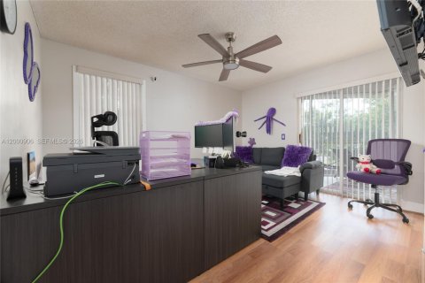 Copropriété à vendre à Tamarac, Floride: 2 chambres, 123.1 m2 № 2065130 - photo 28