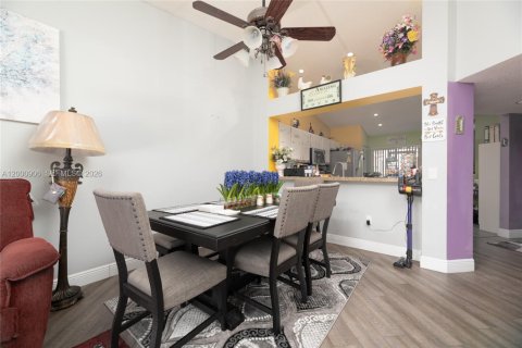 Copropriété à vendre à Tamarac, Floride: 2 chambres, 123.1 m2 № 2065130 - photo 5