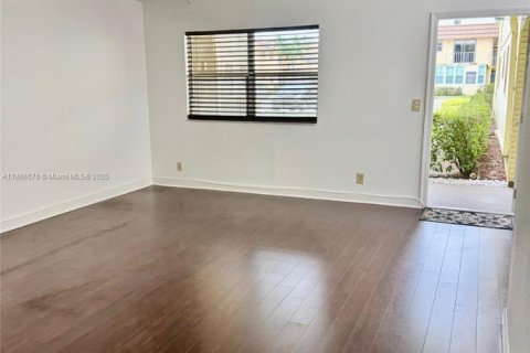 Condominio en venta en Delray Beach, Florida, 2 dormitorios, 81.75 m2 № 1897738 - foto 17