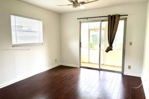 Condominio en venta en Delray Beach, Florida, 2 dormitorios, 81.75 m2 № 1897738 - foto 16