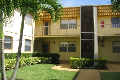 Condominio en venta en Delray Beach, Florida, 2 dormitorios, 81.75 m2 № 1897738 - foto 1