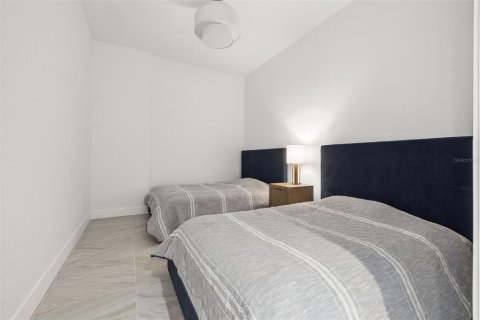 Condominio en venta en Saint Petersburg, Florida, 1 dormitorio, 144 m2 № 1793267 - foto 25