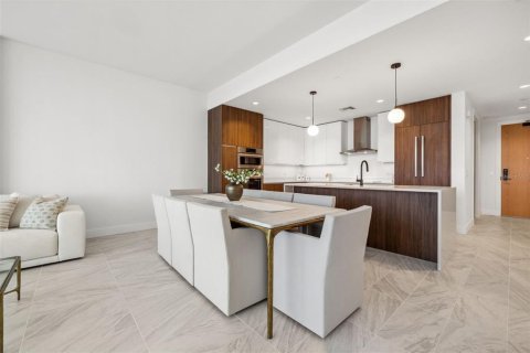 Condominio en venta en Saint Petersburg, Florida, 1 dormitorio, 144 m2 № 1793267 - foto 11