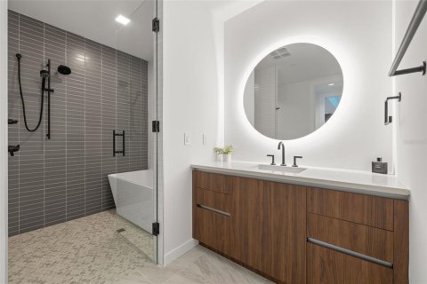 Condominio en venta en Saint Petersburg, Florida, 1 dormitorio, 144 m2 № 1793267 - foto 21