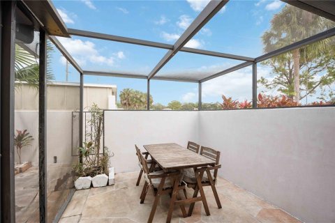 Copropriété à vendre à Sarasota, Floride: 3 chambres, 139.17 m2 № 2098367 - photo 15