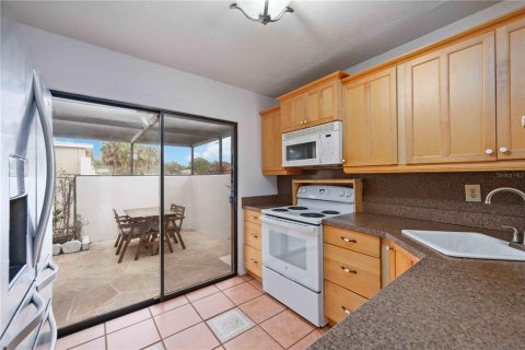 Copropriété à vendre à Sarasota, Floride: 3 chambres, 139.17 m2 № 2098367 - photo 19