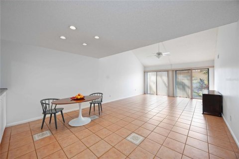 Copropriété à vendre à Sarasota, Floride: 3 chambres, 139.17 m2 № 2098367 - photo 13
