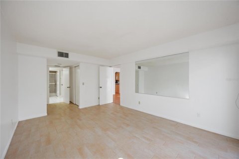 Copropriété à vendre à Sarasota, Floride: 3 chambres, 139.17 m2 № 2098367 - photo 22