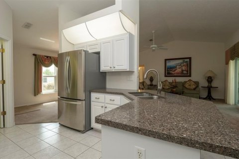 House in Spring Hill, Florida 3 bedrooms, 160.16 sq.m. № 1909110 - photo 11
