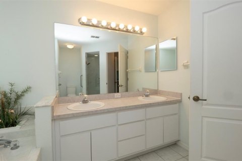 House in Spring Hill, Florida 3 bedrooms, 160.16 sq.m. № 1909110 - photo 21