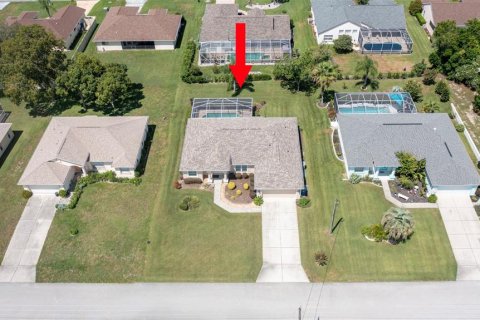 House in Spring Hill, Florida 3 bedrooms, 160.16 sq.m. № 1909110 - photo 2