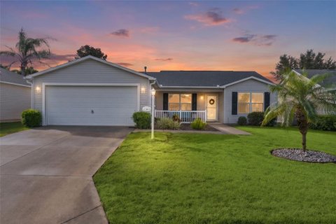 House in The Villages, Florida 3 bedrooms, 129.32 sq.m. № 2434908