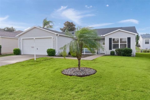 House in The Villages, Florida 3 bedrooms, 129.32 sq.m. № 2434908 - photo 3