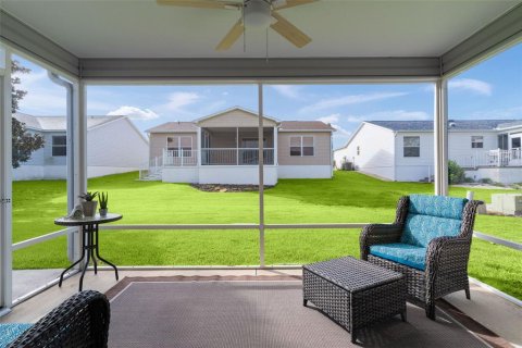 House in The Villages, Florida 3 bedrooms, 129.32 sq.m. № 2434908 - photo 30