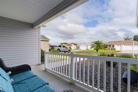 House in The Villages, Florida 3 bedrooms, 129.32 sq.m. № 2434908 - photo 6