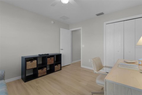 House in The Villages, Florida 3 bedrooms, 129.32 sq.m. № 2434908 - photo 21