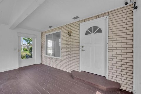 House in Haines City, Florida 4 bedrooms, 209.59 sq.m. № 1900083 - photo 18