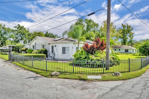 House in Haines City, Florida 4 bedrooms, 209.59 sq.m. № 1900083 - photo 2