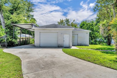 House in Haines City, Florida 4 bedrooms, 209.59 sq.m. № 1900083 - photo 28