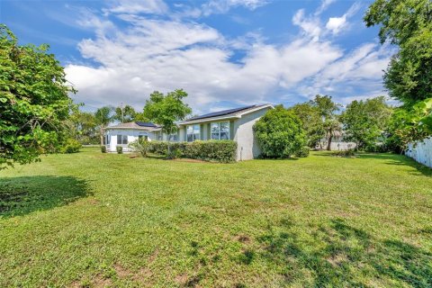 House in Haines City, Florida 4 bedrooms, 209.59 sq.m. № 1900083 - photo 24