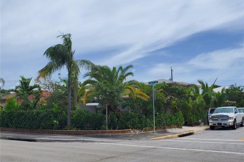 Immobilier commercial à vendre à Lake Worth, Floride: 196.95 m2 № 1946775 - photo 6