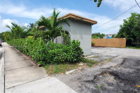 Immobilier commercial à vendre à Lake Worth, Floride: 196.95 m2 № 1946775 - photo 5