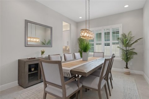 Casa en venta en Wesley Chapel, Florida, 6 dormitorios, 380.34 m2 № 2225361 - foto 16