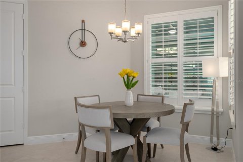 Casa en venta en Wesley Chapel, Florida, 6 dormitorios, 380.34 m2 № 2225361 - foto 28