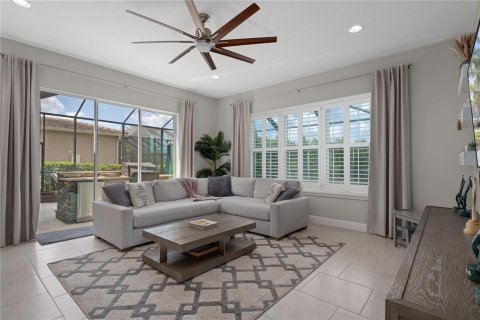 Casa en venta en Wesley Chapel, Florida, 6 dormitorios, 380.34 m2 № 2225361 - foto 30