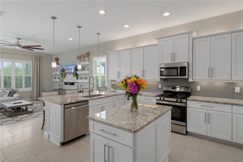 Casa en venta en Wesley Chapel, Florida, 6 dormitorios, 380.34 m2 № 2225361 - foto 22
