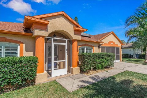 Villa ou maison à vendre à Port Orange, Floride: 4 chambres, 167.97 m2 № 1588659 - photo 1