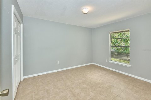 Villa ou maison à vendre à Bradenton, Floride: 3 chambres, 97.73 m2 № 2273088 - photo 11