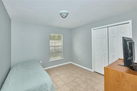 Villa ou maison à vendre à Bradenton, Floride: 3 chambres, 97.73 m2 № 2273088 - photo 8
