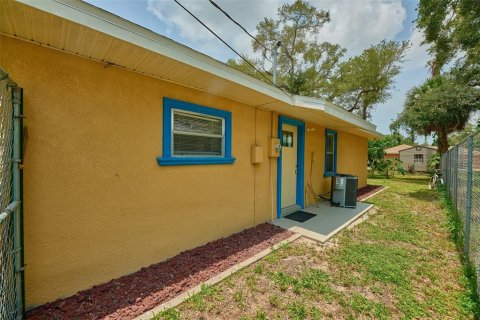 Villa ou maison à vendre à Bradenton, Floride: 3 chambres, 97.73 m2 № 2273088 - photo 23
