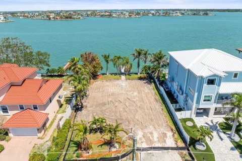 Land in Treasure Island, Florida № 1651377 - photo 1