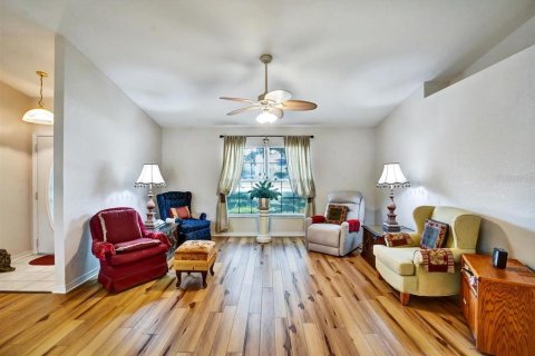 House in Auburndale, Florida 3 bedrooms, 155.05 sq.m. № 1787972 - photo 12