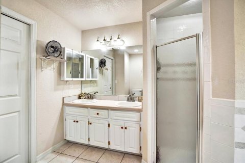 House in Auburndale, Florida 3 bedrooms, 155.05 sq.m. № 1787972 - photo 7