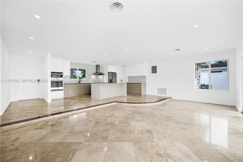 Купить виллу или дом в Форт-Лодердейл, Флорида 3 спальни, 144.93м2, № 2042929 - фото 9