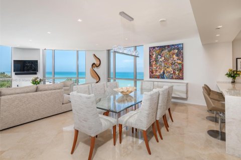 Condo in Hollywood, Florida, 3 bedrooms  № 1868437 - photo 5