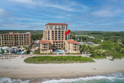Condo in Hollywood, Florida, 3 bedrooms  № 1868437 - photo 1