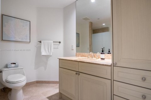 Condo in Hollywood, Florida, 3 bedrooms  № 1868437 - photo 21