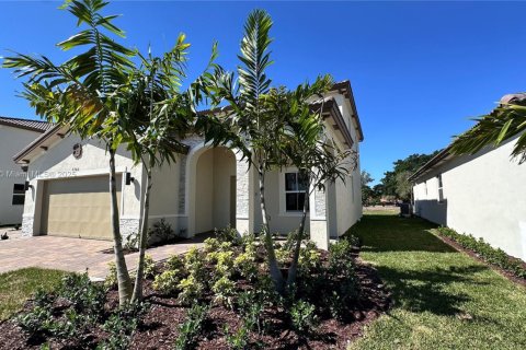House in Homestead, Florida 3 bedrooms № 1705360 - photo 1