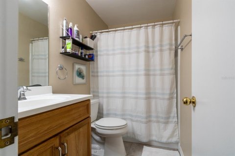 Condo in Gainesville, Florida, 2 bedrooms  № 1717823 - photo 23