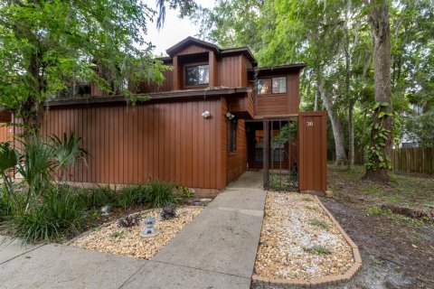 Condo in Gainesville, Florida, 2 bedrooms  № 1717823 - photo 1